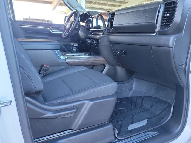 2025 Chevrolet Silverado 1500 LT LT1