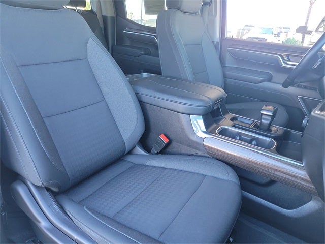 2025 Chevrolet Silverado 1500 LT LT1