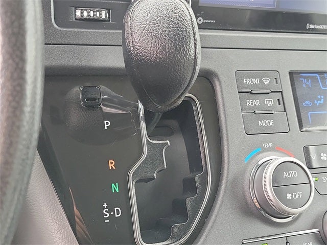 2020 Toyota Sienna LE 8 Passenger