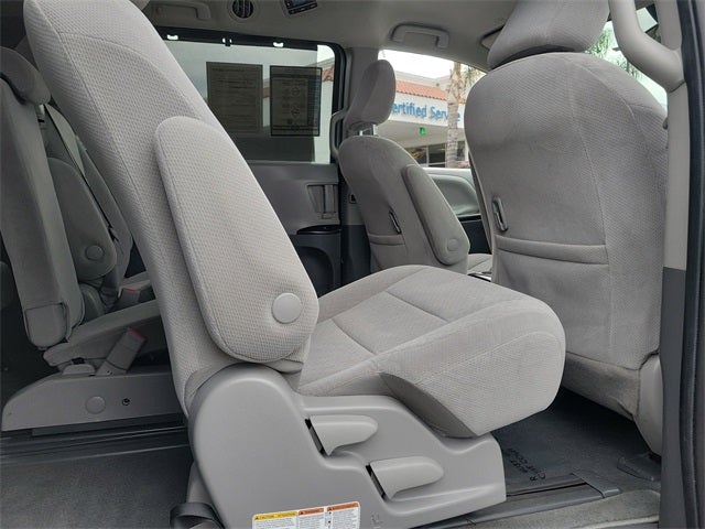 2020 Toyota Sienna LE 8 Passenger