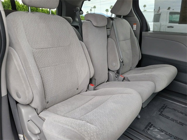 2020 Toyota Sienna LE 8 Passenger