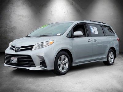 2020 Toyota Sienna LE 8 Passenger