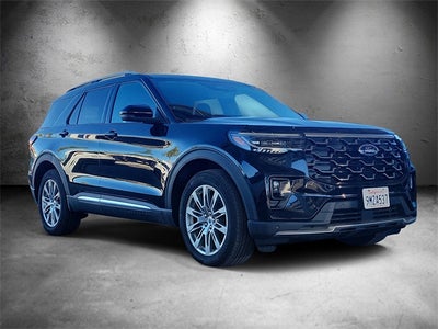 2025 Ford Explorer Platinum