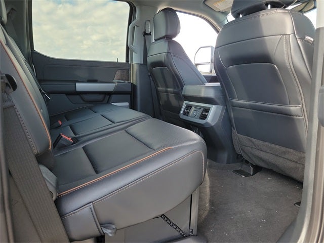 2025 Ford F-350SD Lariat