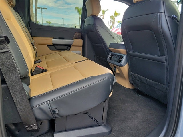 2025 Ford F-350SD Lariat DRW