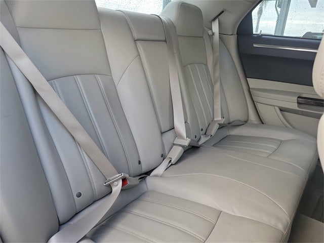 2006 Chrysler 300C Base