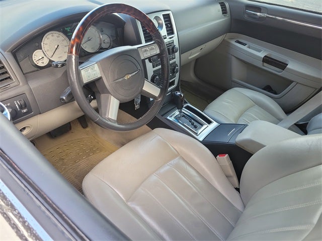 2006 Chrysler 300C Base