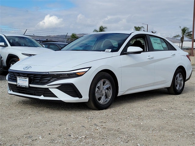 2025 Hyundai Elantra SE