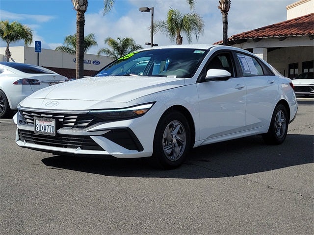 2025 Hyundai Elantra SE