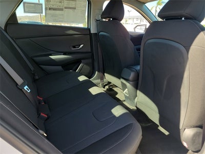 2025 Hyundai Elantra SE