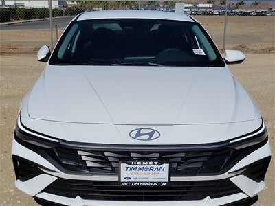 2025 Hyundai Elantra SE