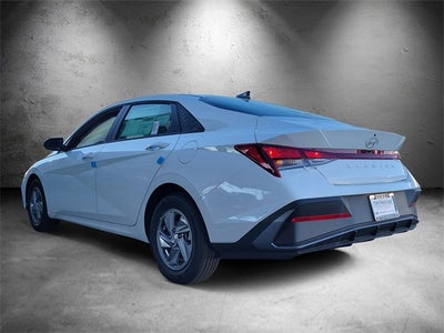 2025 Hyundai Elantra SE