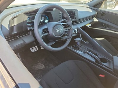 2025 Hyundai Elantra SEL Sport