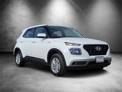 2026 Hyundai Venue SE